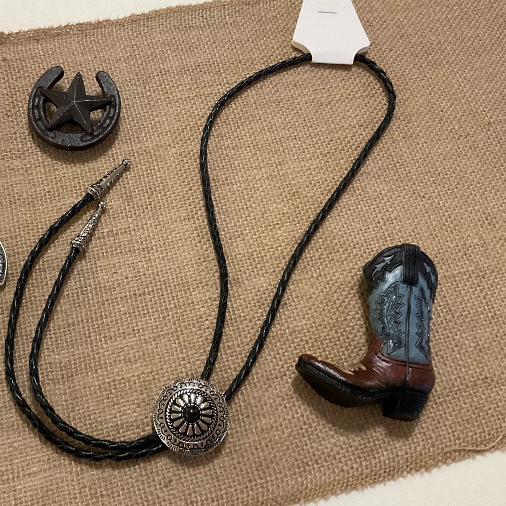 BOLO NECKTIE WESTERN